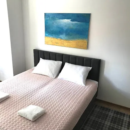 Rezydencja 40 *